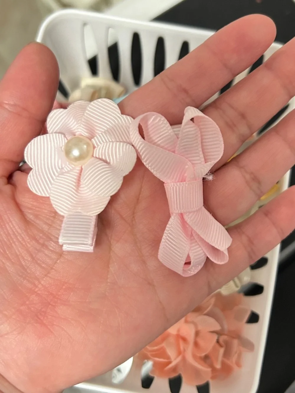 34 Baby Girl Hair Bows Lot Pastel Ribbon Flower Clips NWOT